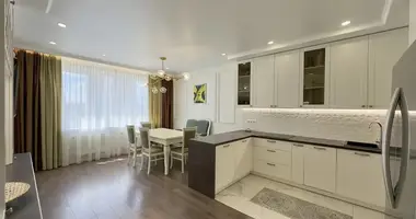 Apartamento 5 habitaciones en Minsk, Belarús