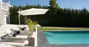 5 bedroom house in Dos Hermanas, Spain
