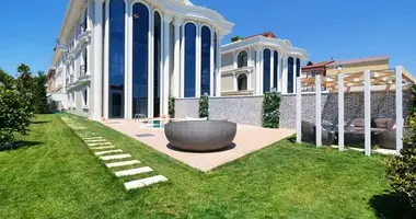 Вилла 9 комнат в Бююкчекмедже, Турция