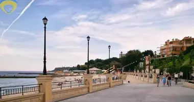 2 room apartment in Odesa, Ukraine