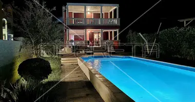 Haus 6 zimmer in Opcina Sukosan, Kroatien