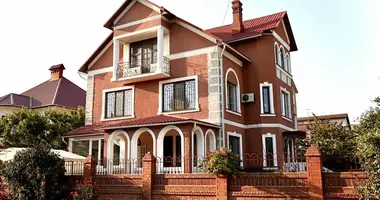 6 room house in Lymanka, Ukraine