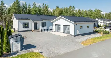 Haus 4 zimmer in Nokia, Finnland