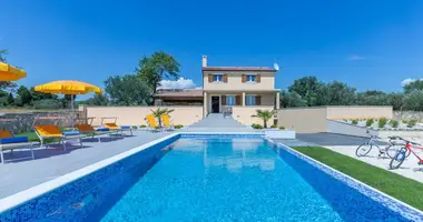 Casa 3 habitaciones en Pola, Croacia