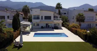 Villa 4 zimmer in Akanthou, Nordzypern