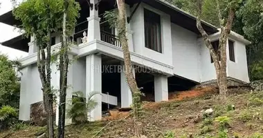 Mieszkanie 5 pokojów w Chalong, Tajlandia
