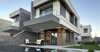 Haus 5 zimmer in Çeşme, Türkei