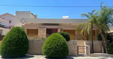 Haus 4 Schlafzimmer in Kato Polemidia, Zypern