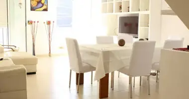 Appartement 4 chambres dans Dos Hermanas, Espagne