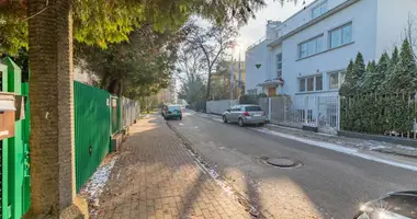 5 room house in Warsaw, Poland