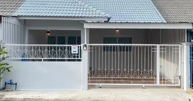 Maison de ville 2 chambres dans Na Chom Thian, Thaïlande