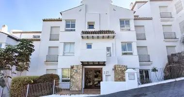 2 bedroom apartment in Benahavis, Spain
