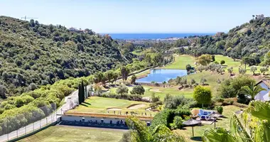 3 bedroom apartment in Benahavis, Spain