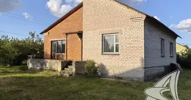 Haus in Vialikija Radvanicy, Belarus