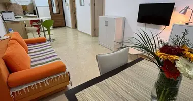 Квартира 2 комнаты в Trikomo, Северный Кипр