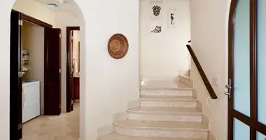 Кондо в West Bay, Гондурас