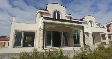 Dom 4 pokoi w Herceg Novi, Czarnogóra