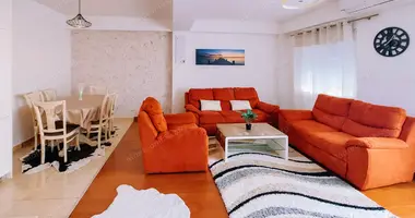 Wohnung 2 Schlafzimmer in Tivat, Montenegro