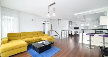 Wohnung 5 zimmer in Zabki, Polen