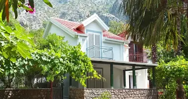 Дом 4 комнаты в Donji Orahovac, Черногория
