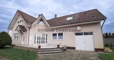 5 room house in Klabertelep, Hungary