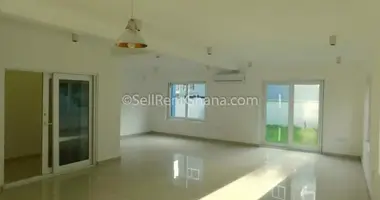 Haus 4 Schlafzimmer in La, Ghana