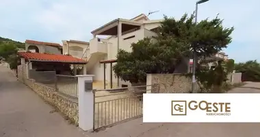 Maison 5 chambres dans Opcina Dezanovac, Croatie