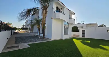 Casa 4 habitaciones en Kato Polemidion Municipality, Chipre