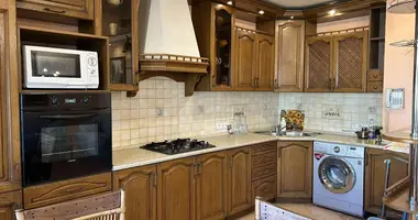 Wohnung 4 zimmer in Minsk, Belarus