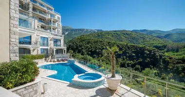 3 bedroom apartment in Rafailovici, Montenegro