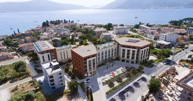 Apartamento 2 habitaciones en Tivat, Montenegro