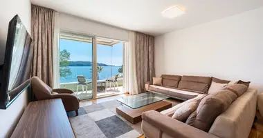 Apartamento 5 habitaciones en Mrcevac, Montenegro