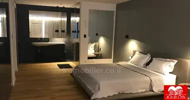 Mieszkanie 4 pokoi w Givatayim, Izrael