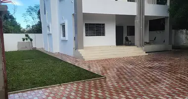 Villa 5 bedrooms in Brikama, Republic of The Gambia