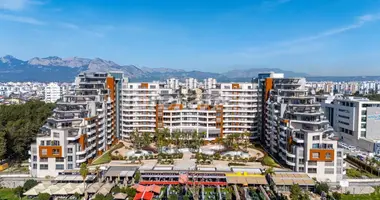 3 bedroom apartment in Konyaalti, Turkey