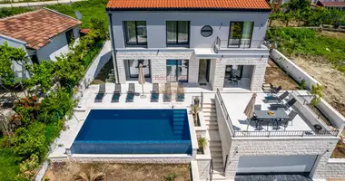 Haus 5 zimmer in Tivat, Montenegro