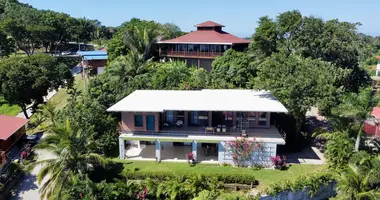 Haus 4 Schlafzimmer in Pollytilly Bight, Honduras