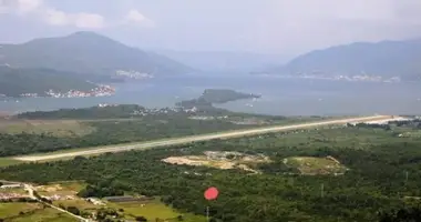 Участок земли в Черногория