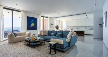 5 bedroom apartment in Koinoteta Agiou Tychona, Cyprus