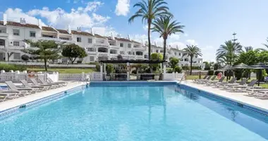 Apartamento 3 habitaciones en San Pedro Alcantara, Španjolska