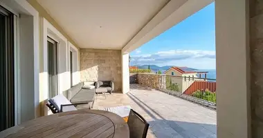Квартира 2 спальни в Луштица, Черногория