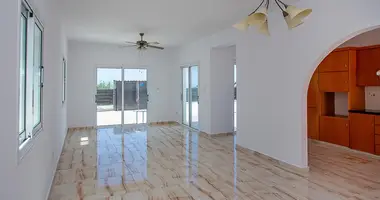 3 bedroom house in Peyia, Cyprus