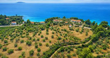 Plot of land in Neos Marmaras, Greece
