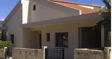 Bungalow 4 chambres dans Parekklisia, Chypre