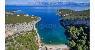 Terrain dans Jelsa, Croatie
