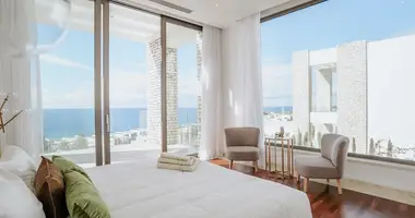 5 bedroom apartment in Peyia, Cyprus