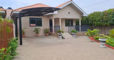 Maison 2 chambres dans Dzorwulu, Ghana