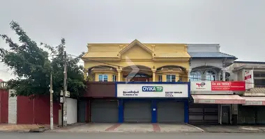 Propiedad comercial 420 m² en Sangkat Phsar Depou Ti Bei, Camboya