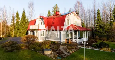 Casa en Jyvaskyla sub region, Finlandia