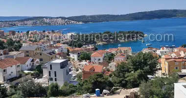 Квартира 3 спальни в Трогир, Хорватия